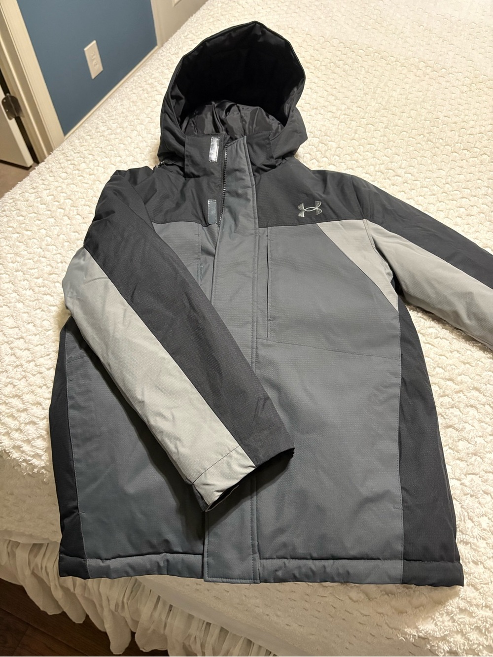 Under Armour Men’s Hooded Puffer Jacket - Gray & Black